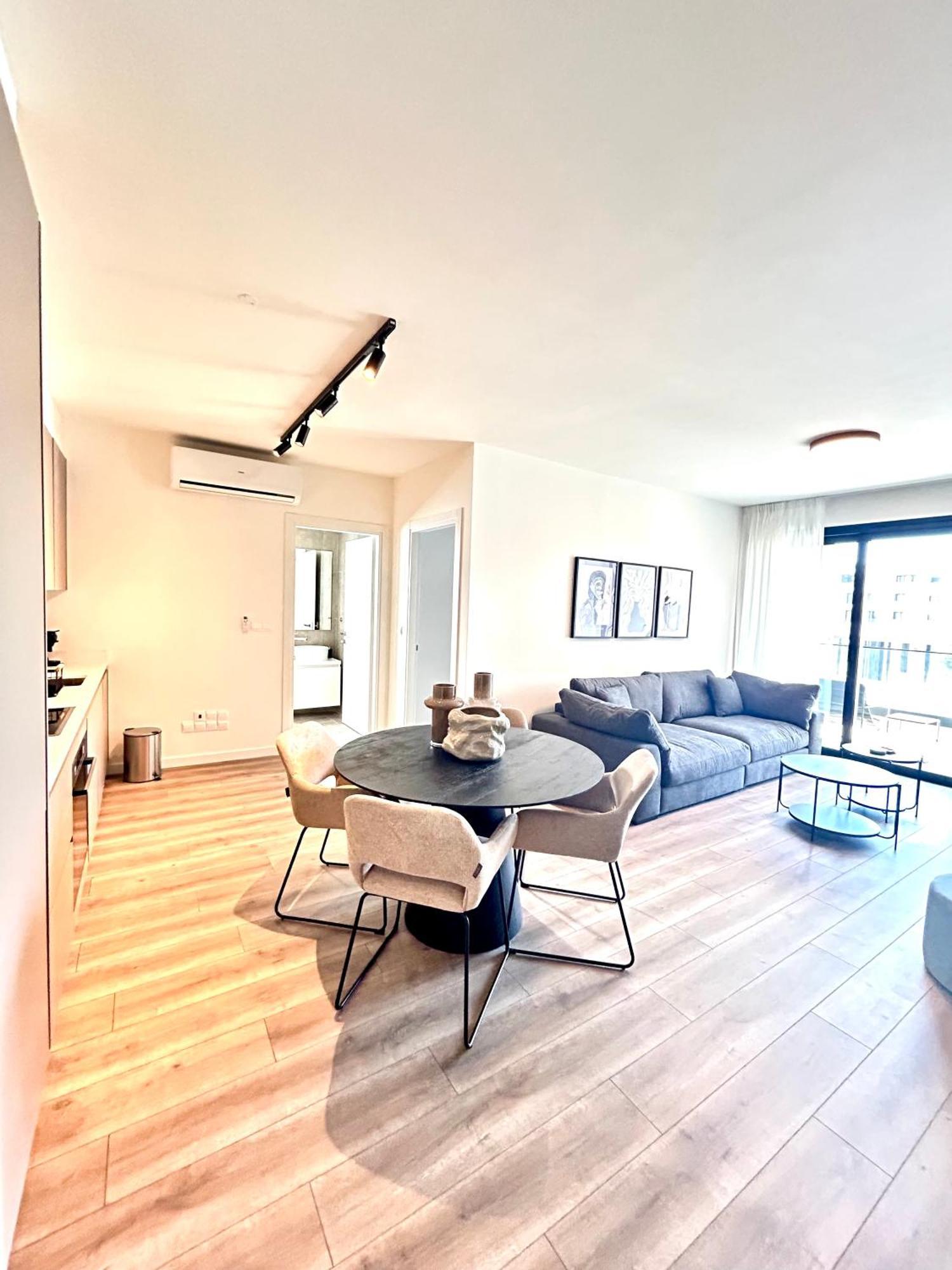 Sunset Gardens - Holiday Apartments - By Tlv Living Limassol Bagian luar foto