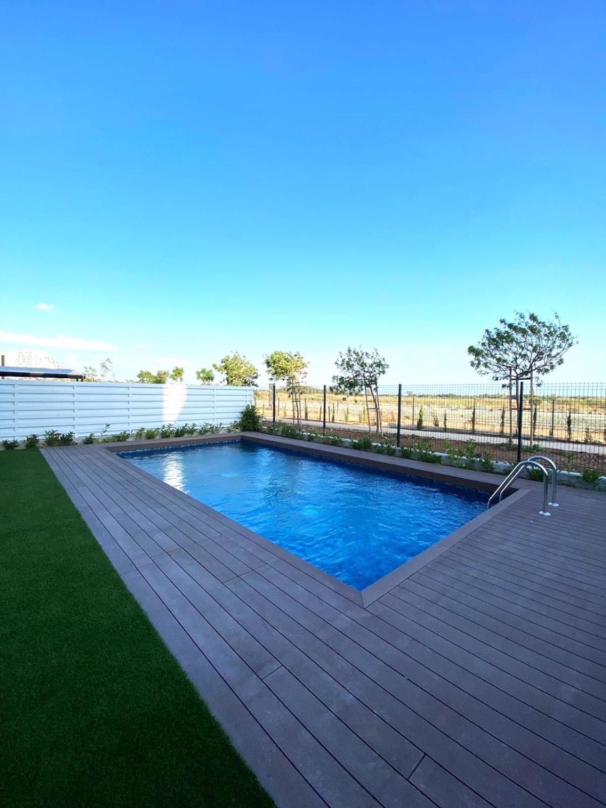 Sunset Gardens - Holiday Apartments - By Tlv Living Limassol Bagian luar foto