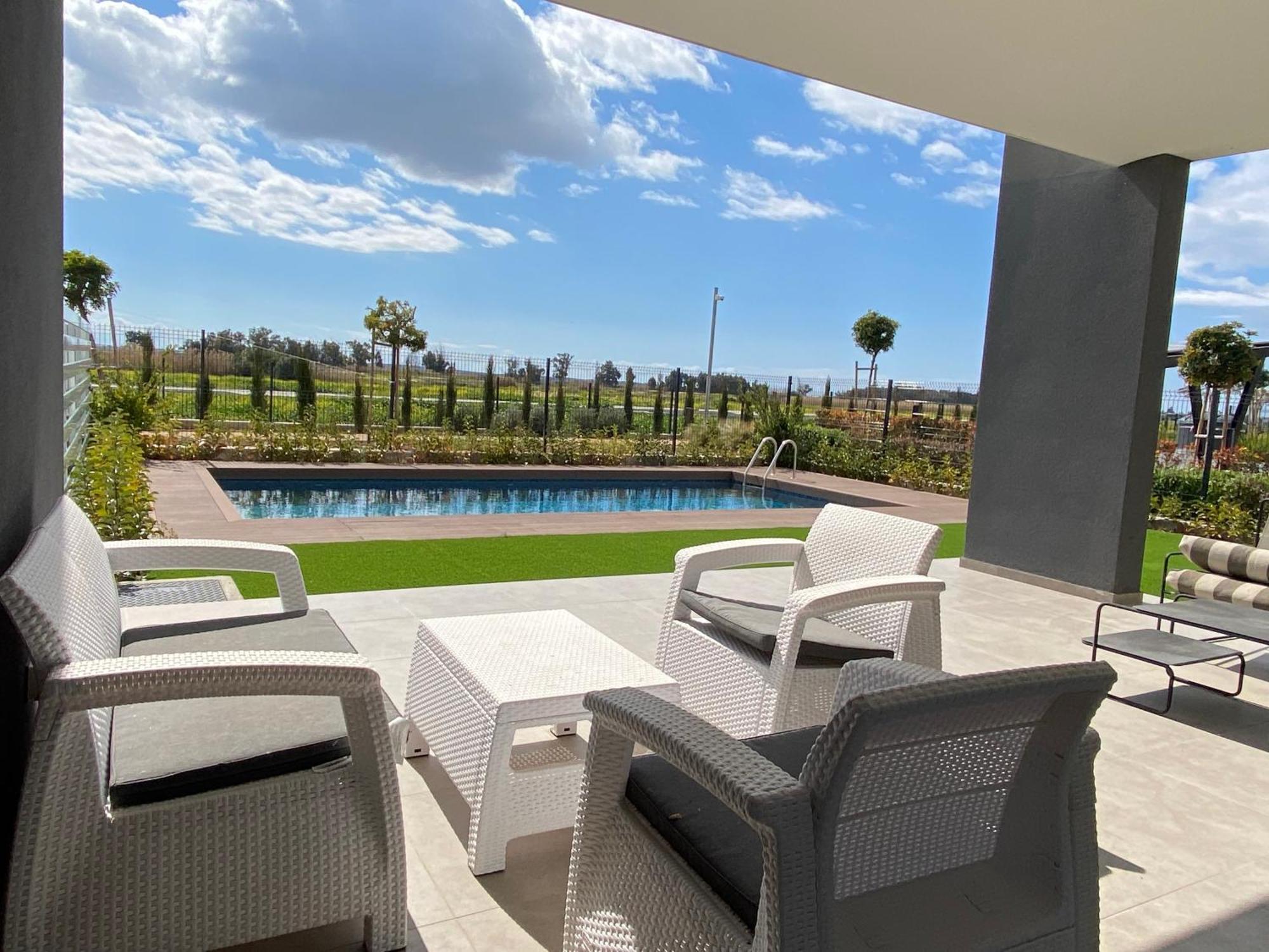 Sunset Gardens - Holiday Apartments - By Tlv Living Limassol Bagian luar foto